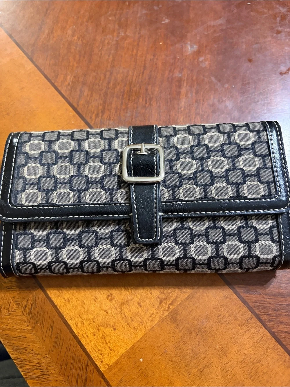 Nine West Gray and Black Geometric Clutch Wallet